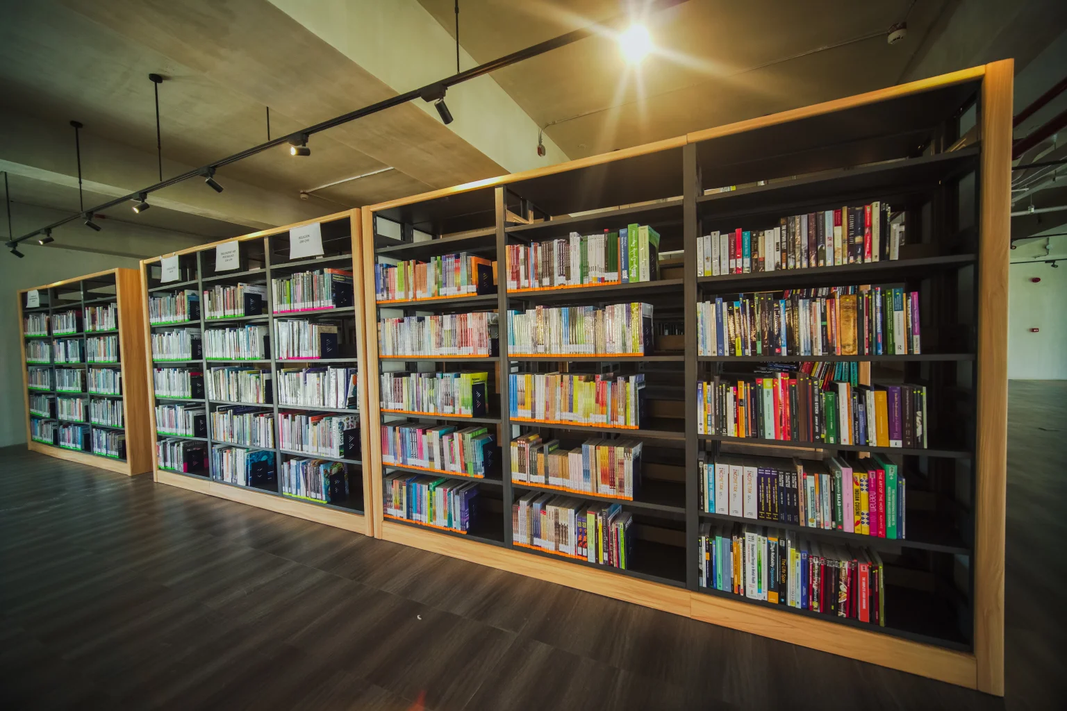 LCICの図書室
