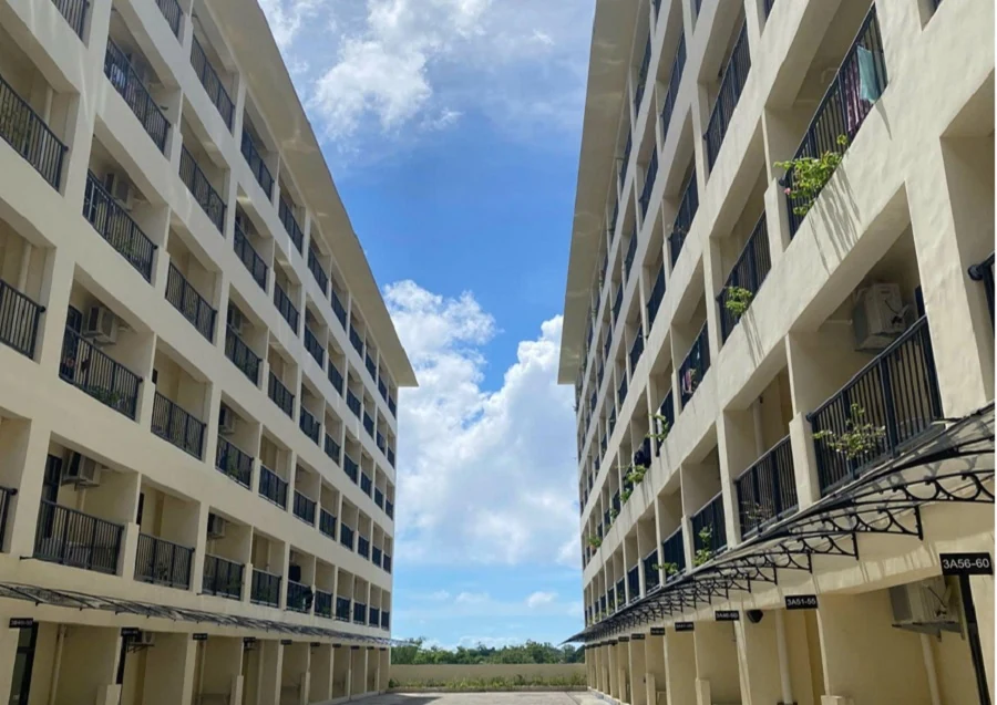 B’Cebuの校舎の外観