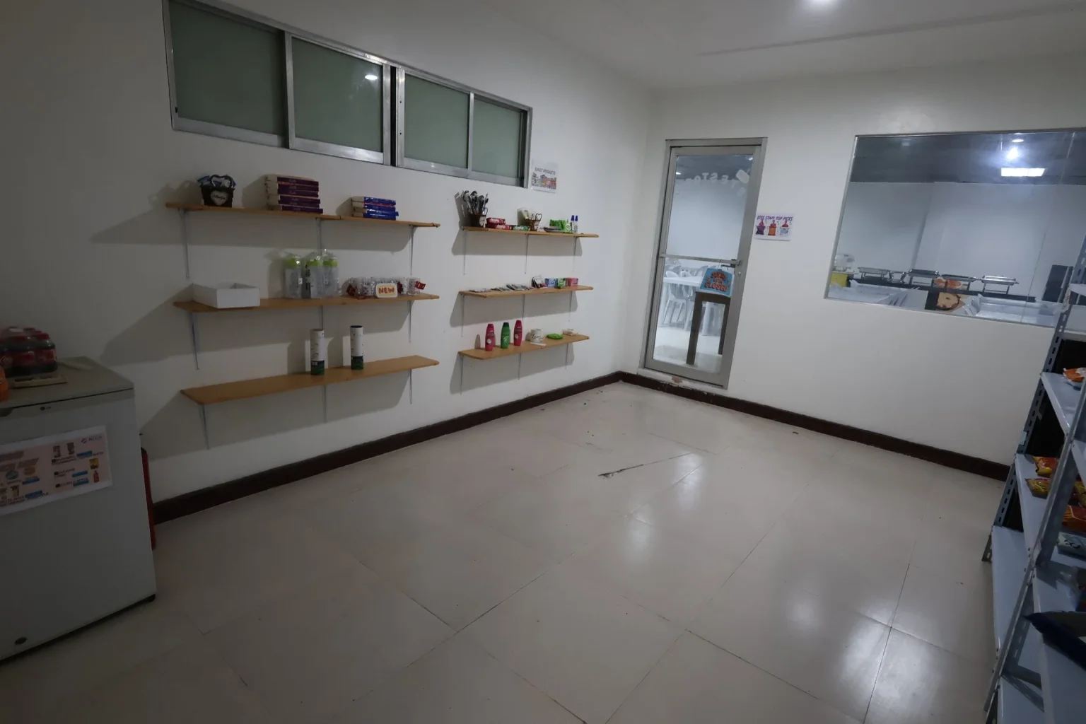BTES English Academyの校内の売店