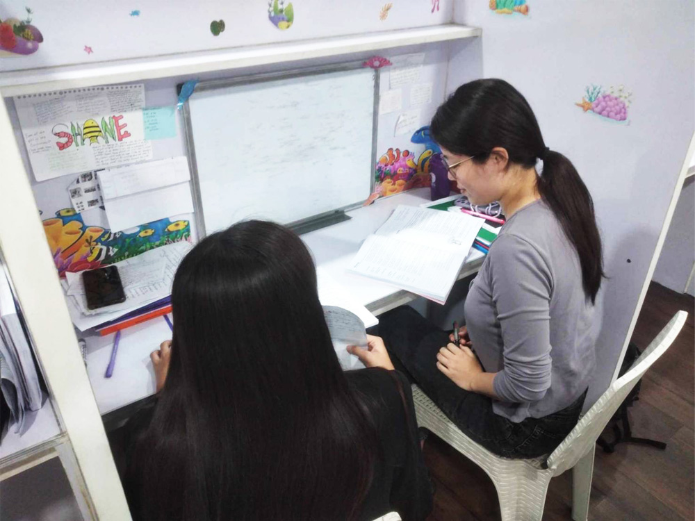 为什么在菲律宾可以用英语沟通?|宿务留学与语言教育基础数据【2026年版】|你在学校教什么语言?2024 年 10 月法律修正案