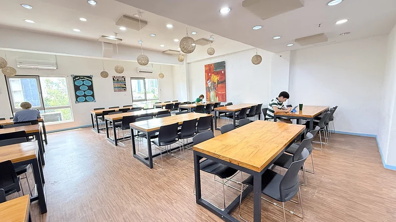 CELLA Premium校の食堂