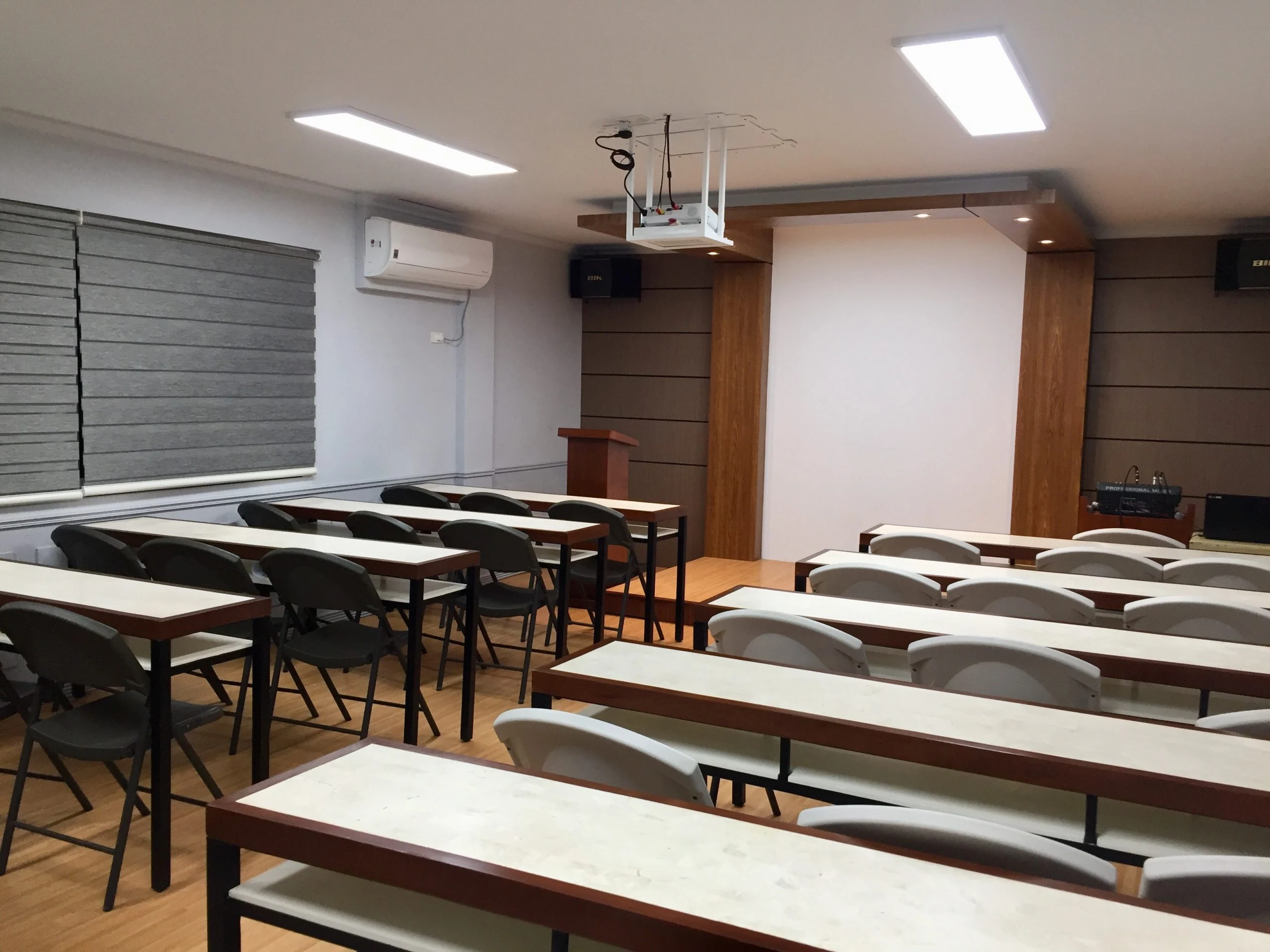 CIEC GLOBALのグループ授業の教室