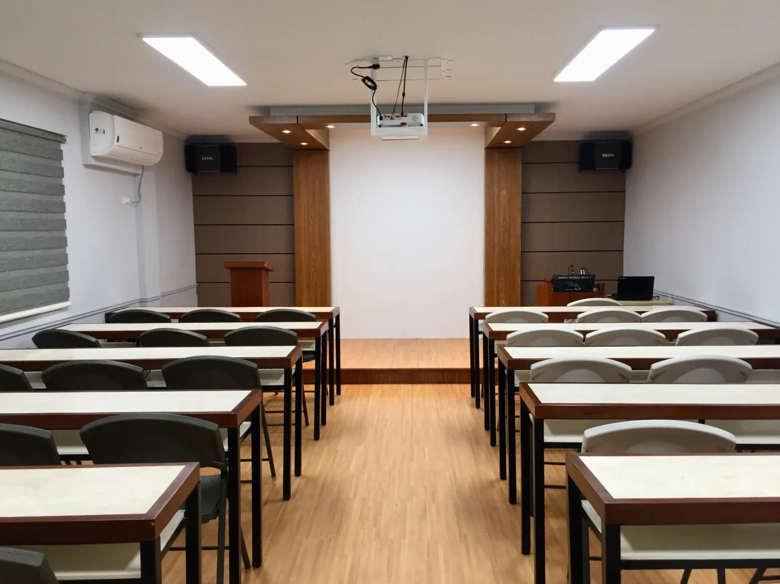 CIEC GLOBALのグループ授業の教室