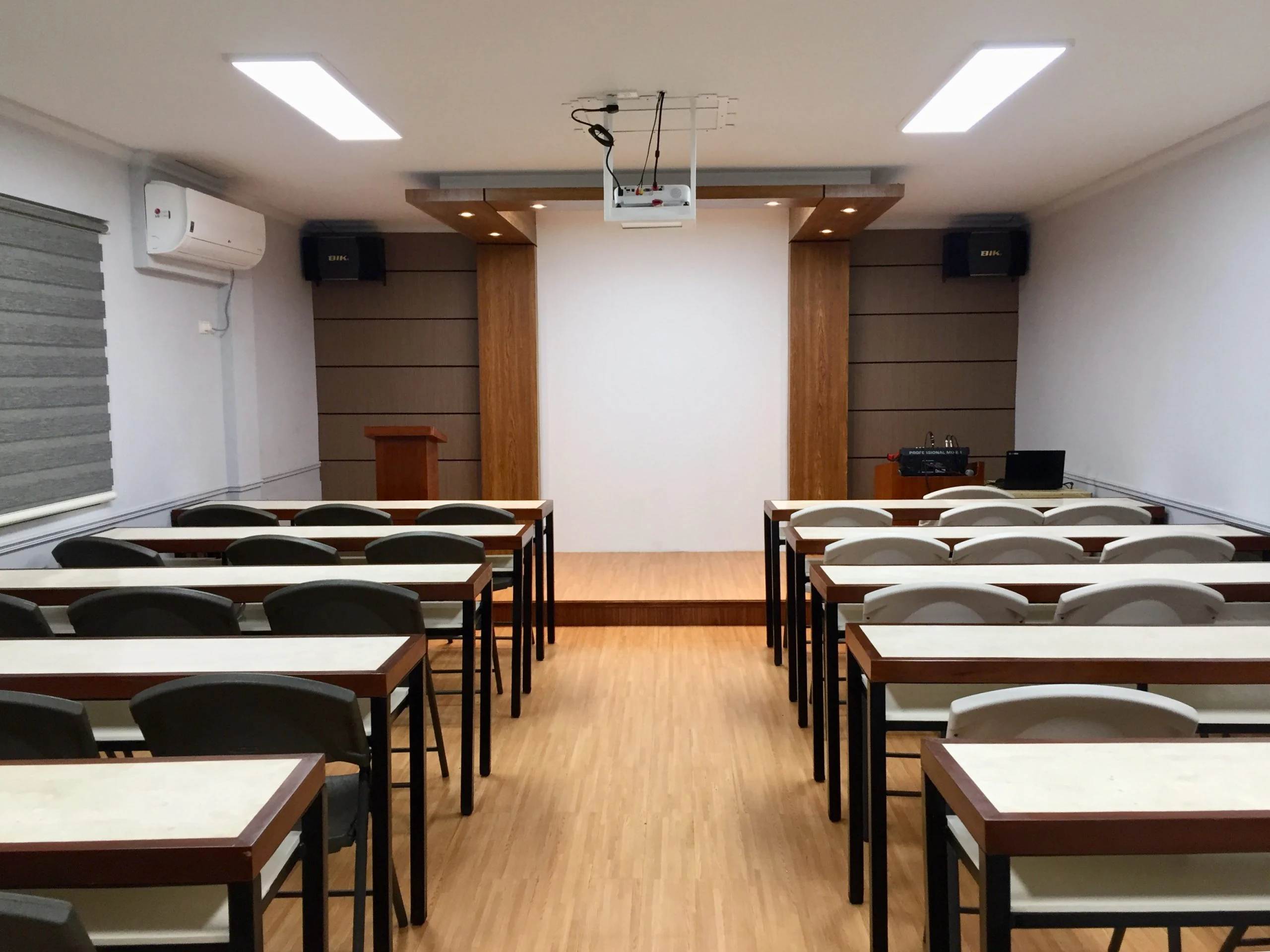 CIEC GLOBALのグループ授業の教室