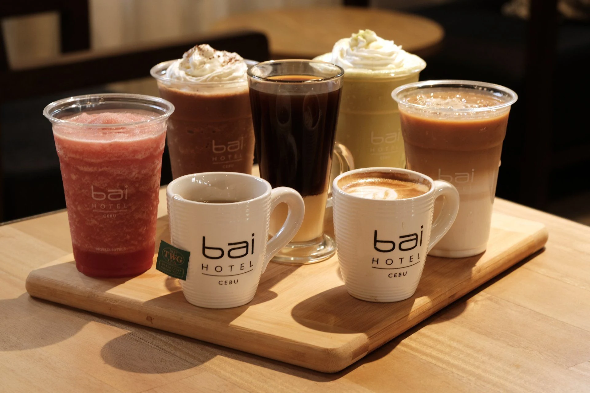 bai Hotel咖啡与饮品，对应把购物当作课外英语练习