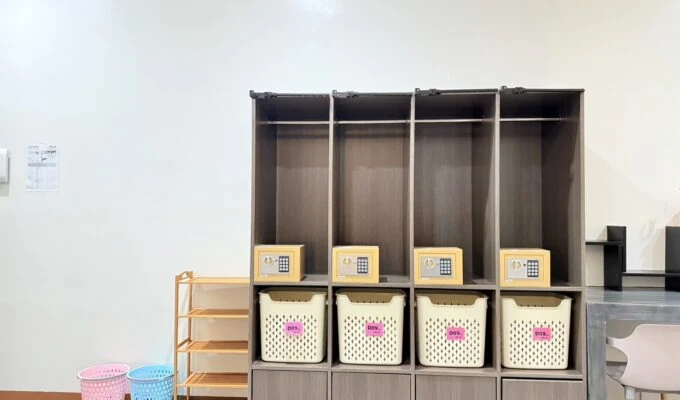 I.BREEZE Main校の寮の机と収納