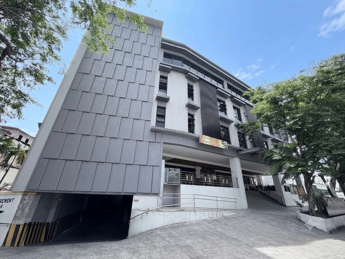 Winning留学费用:City校报价、当地收费与校区变更