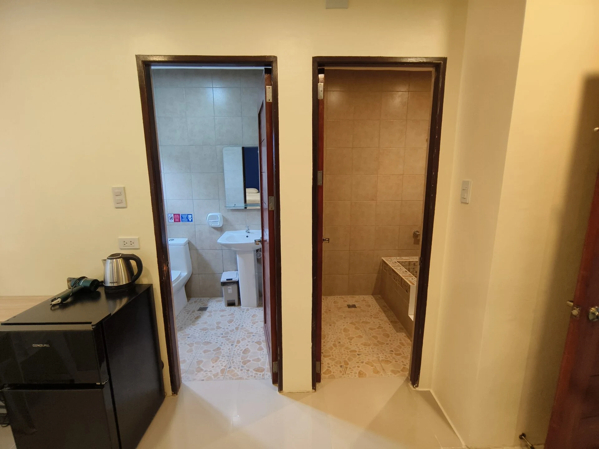 Winningオーシャンキャンパスの寮の部屋の水回り