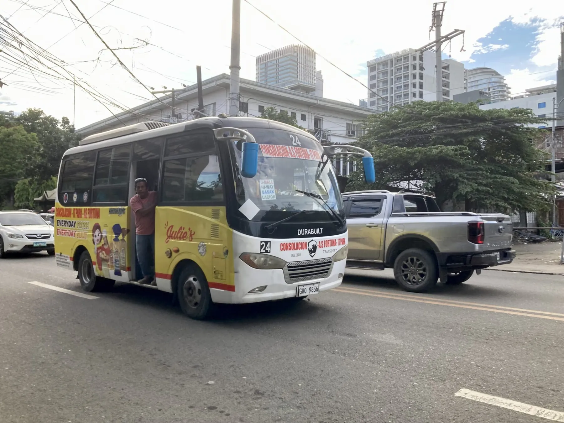 放学后去Ayala Center Cebu，来得及吃晚餐、购物再返回吗？｜17:00预约 Grab：即使只有3公里，车程也很难预估