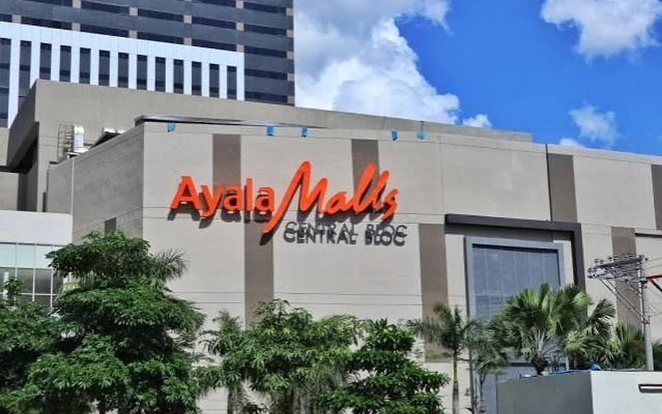 Ayala Malls Central Bloc内的商场空间