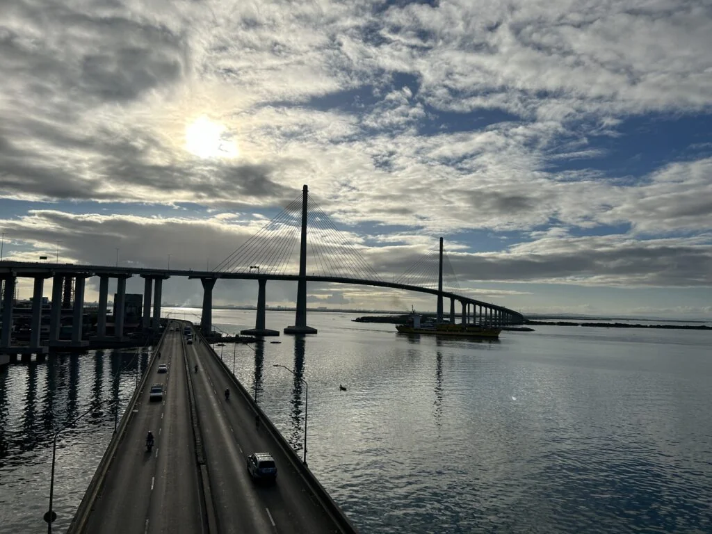 宿务菲律宾实景:SRP Viaduct附近的海岸道路