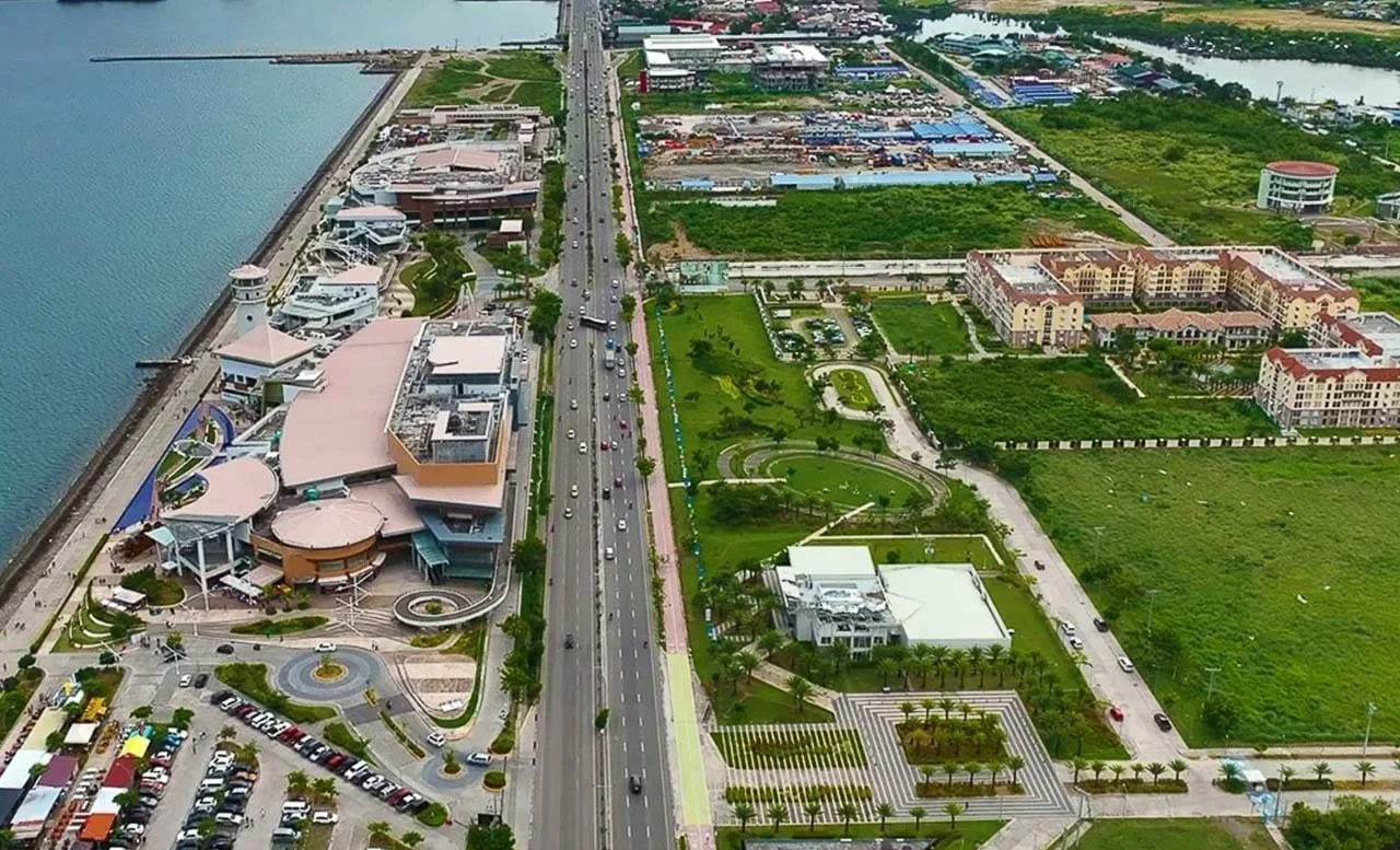 宿务菲律宾实景:宿务南部海岸道路(SRP)全景