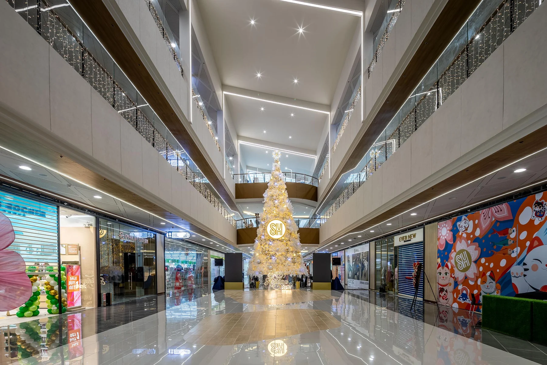宿务菲律宾实景:宠物店的宠物粮货架