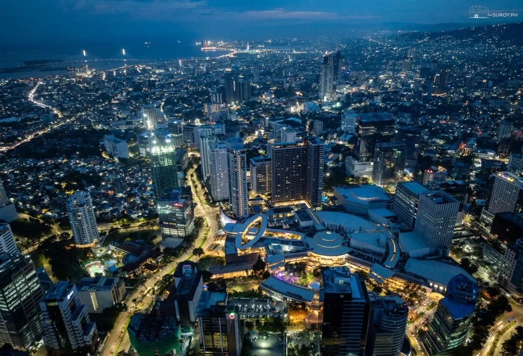 宿务菲律宾实景:Ayala Center Cebu内的Watsons门店