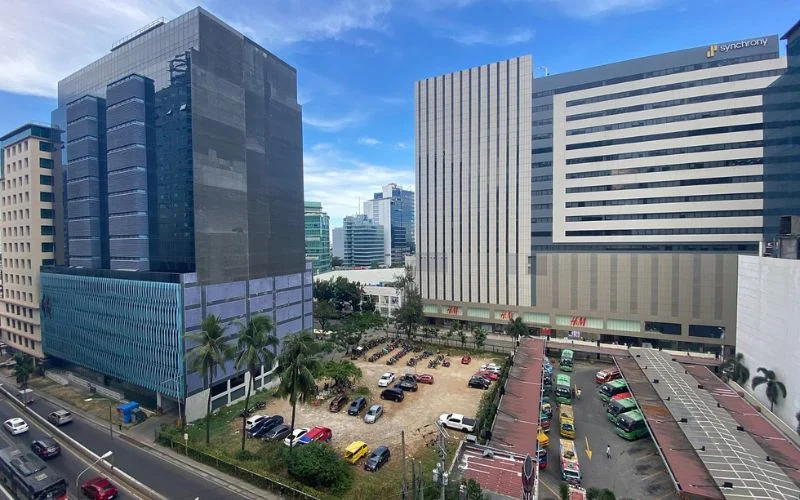 宿务菲律宾实景：Cebu Business Park的停车场入口