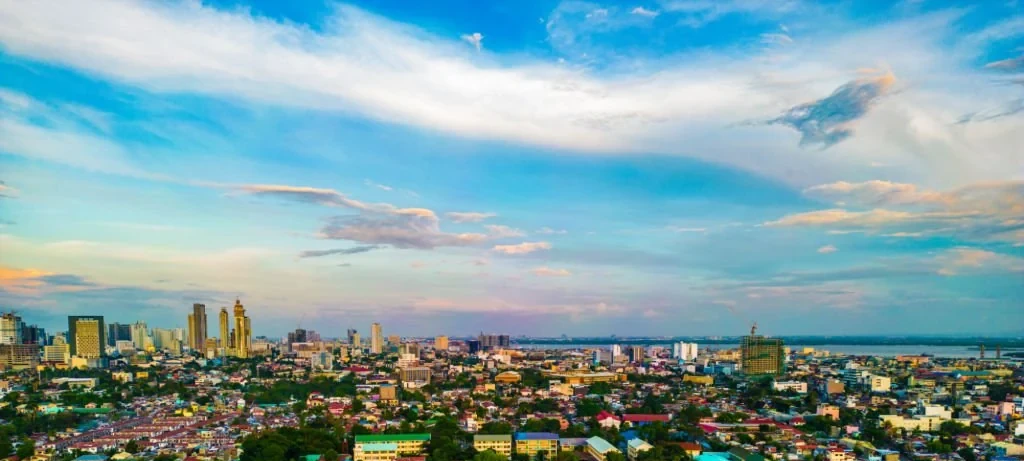 宿务菲律宾实景：Cebu Business Park道路与车流