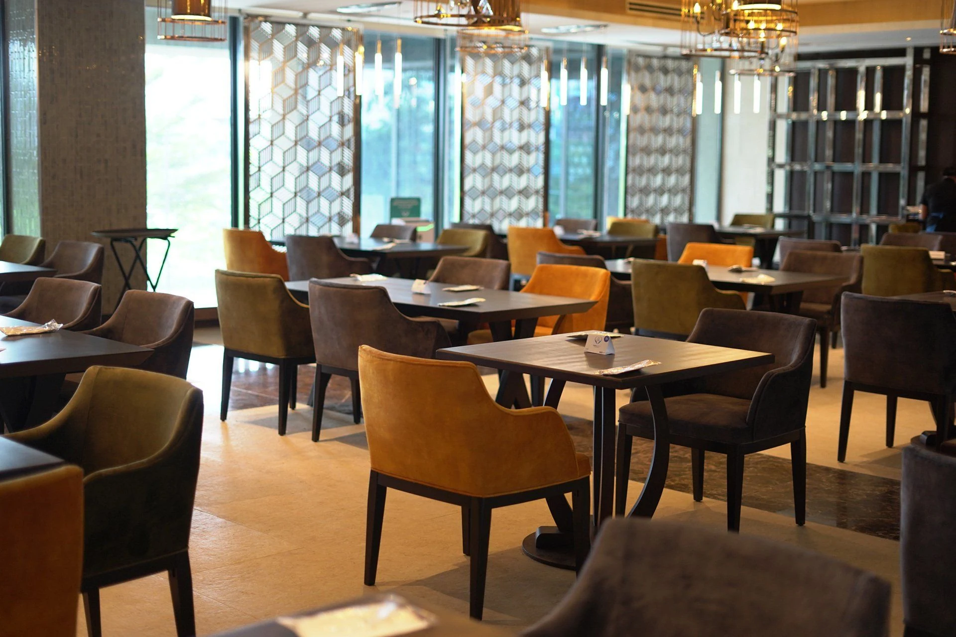 bai Hotel的Café bai餐厅环境；圣诞餐次、菜单及价格须另行确认