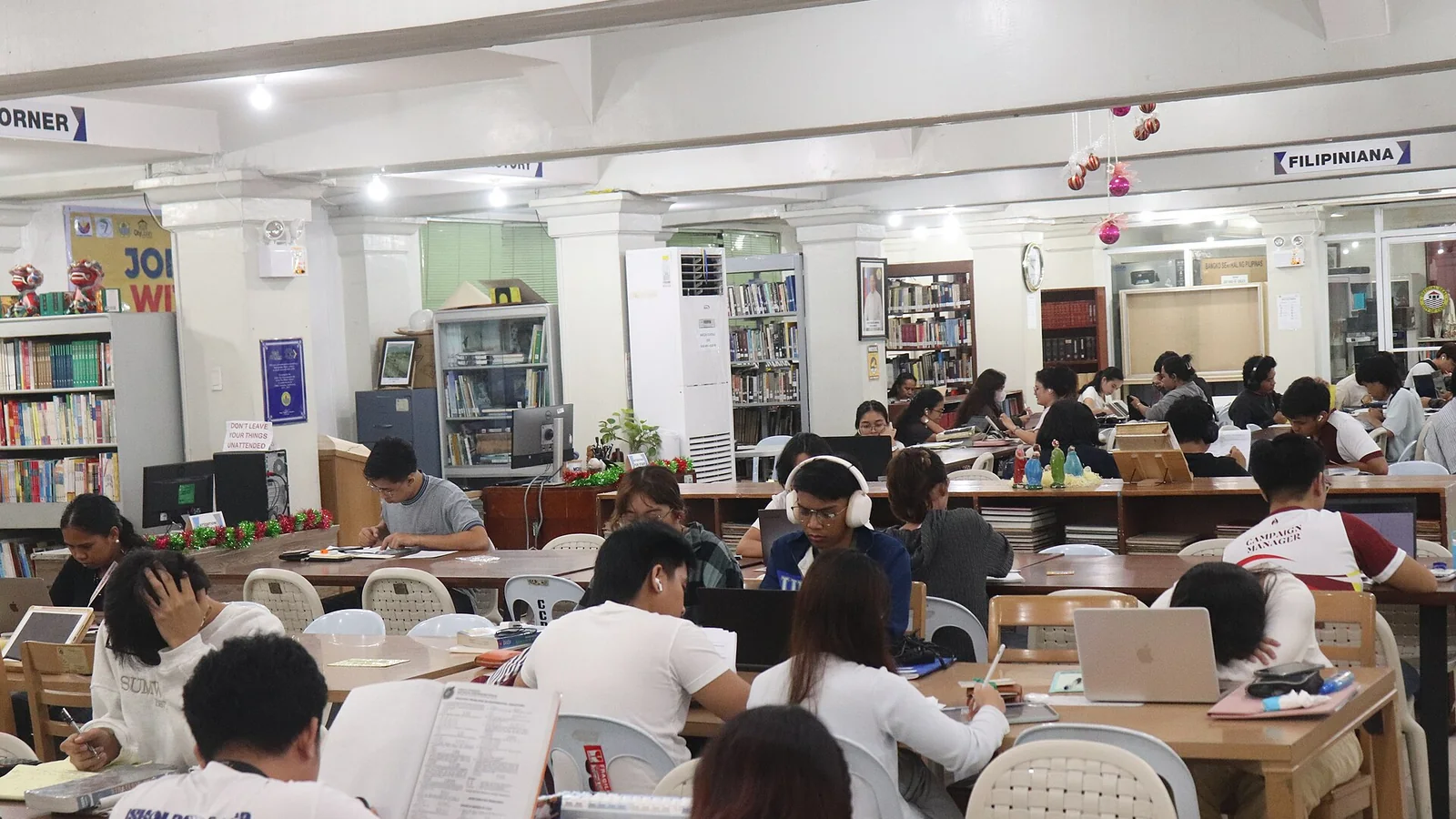 课程与学校特色相关图片