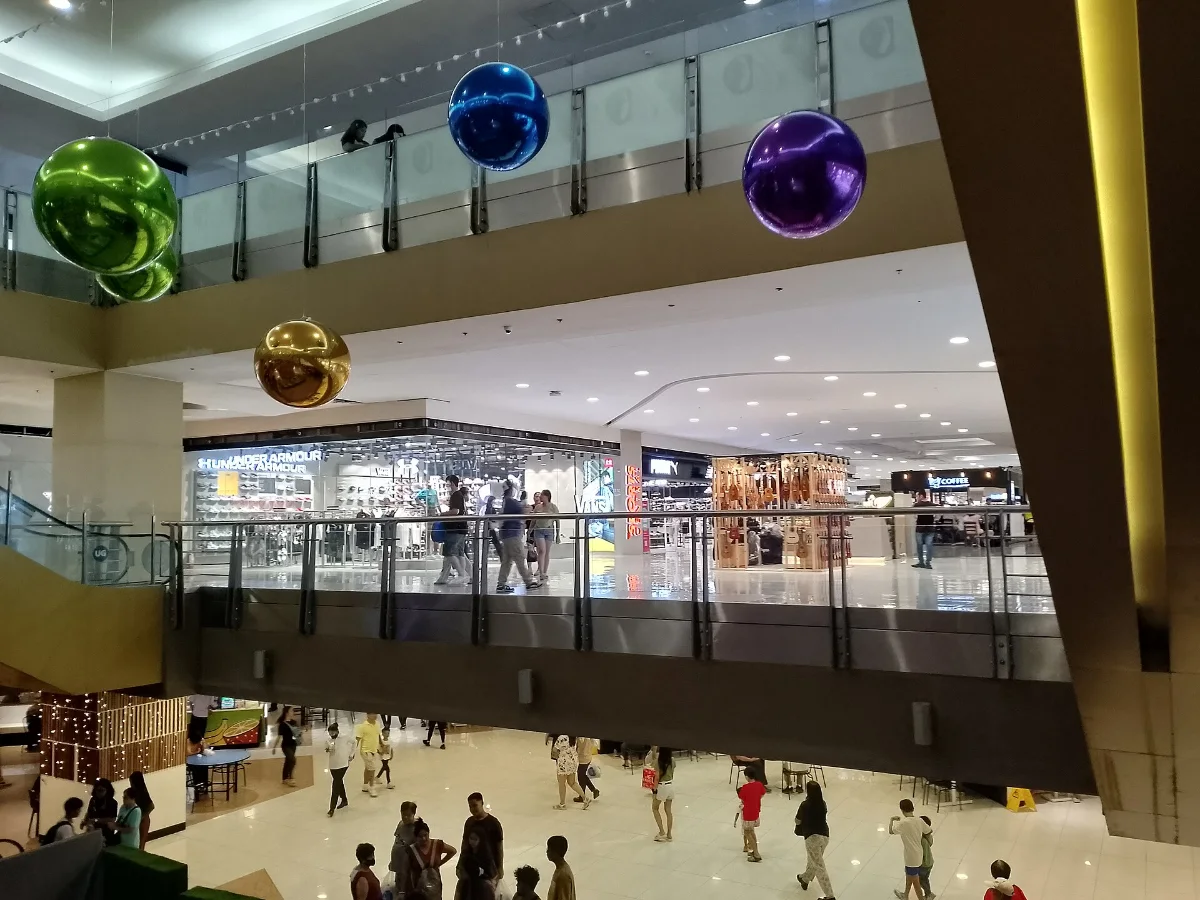 SM City Cebu轮椅与婴儿车出行:馆内移动、无障碍设施与借用确认|遇到困难时,说明当前位置和需要的帮助