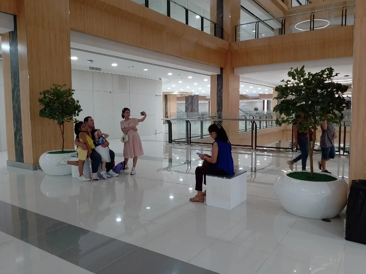 宿务菲律宾实景:展示上午远程办公、下午转往海滩、商场或水疗中心的一日行程组图
