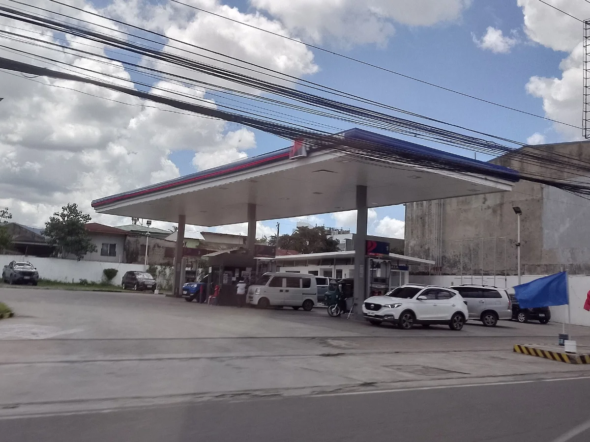 セブ市のPetronのガソリンスタンド