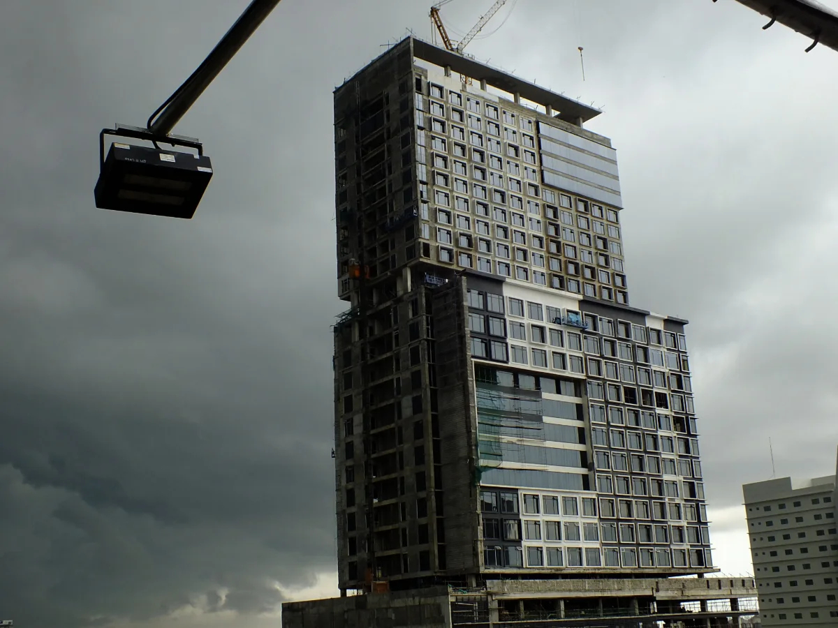 施工中的Grand Tower Cebu