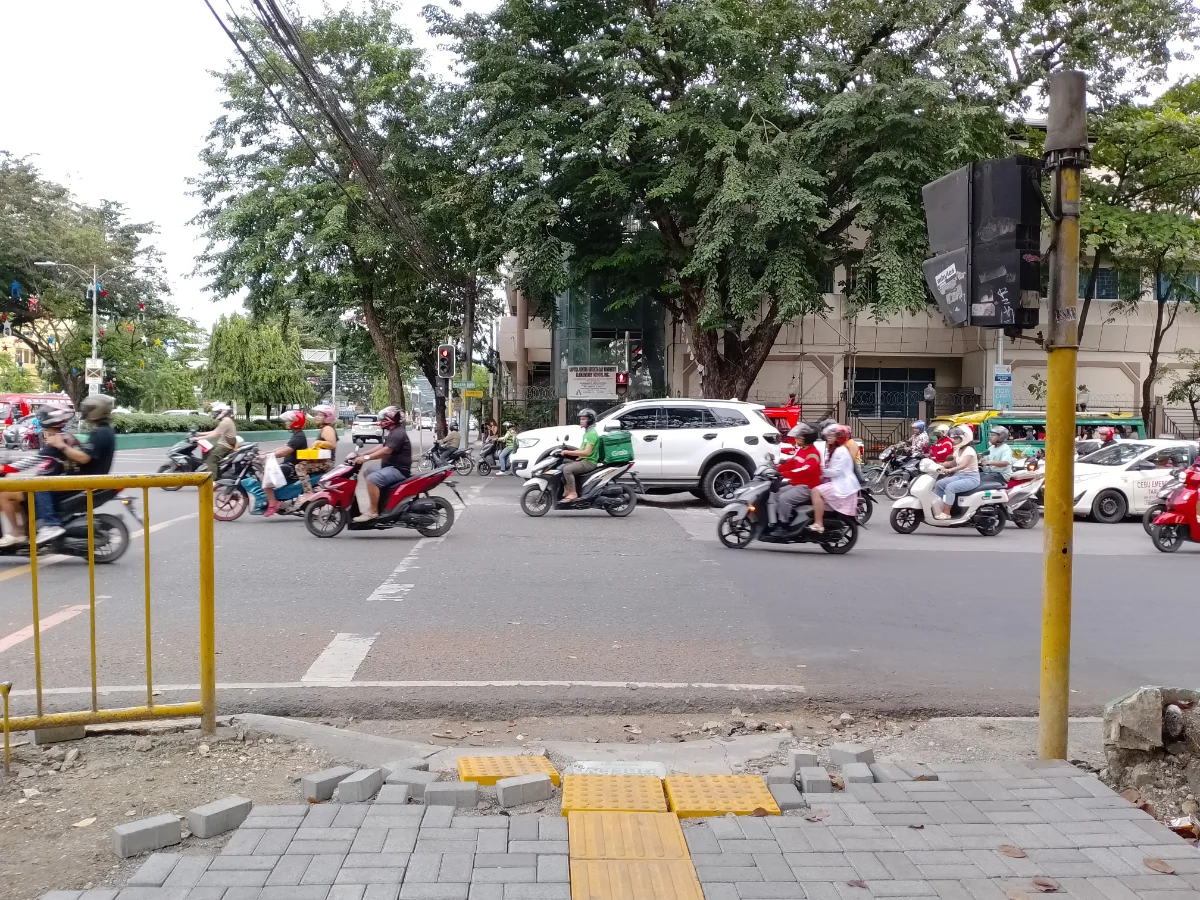 Osmeña Boulevard的人行横道