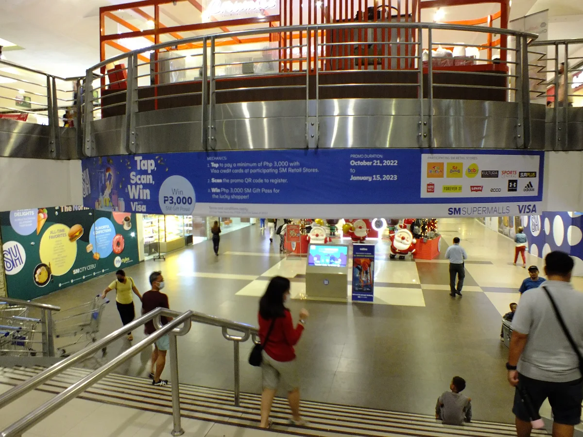 SM City Cebu的地下入口