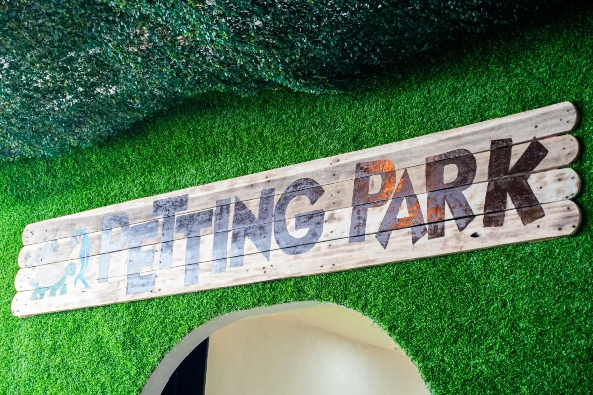 宿务市郊TOPS Petting Park:动物互动、喂食与学习体验指南的正文配图1