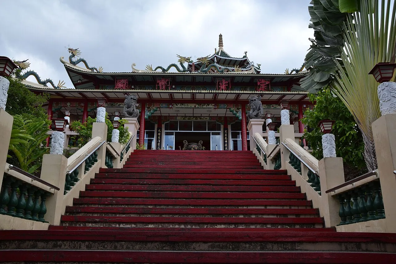 宿务Cebu Taoist Temple交通指南：Beverly Hills住宅区入口与回程叫车