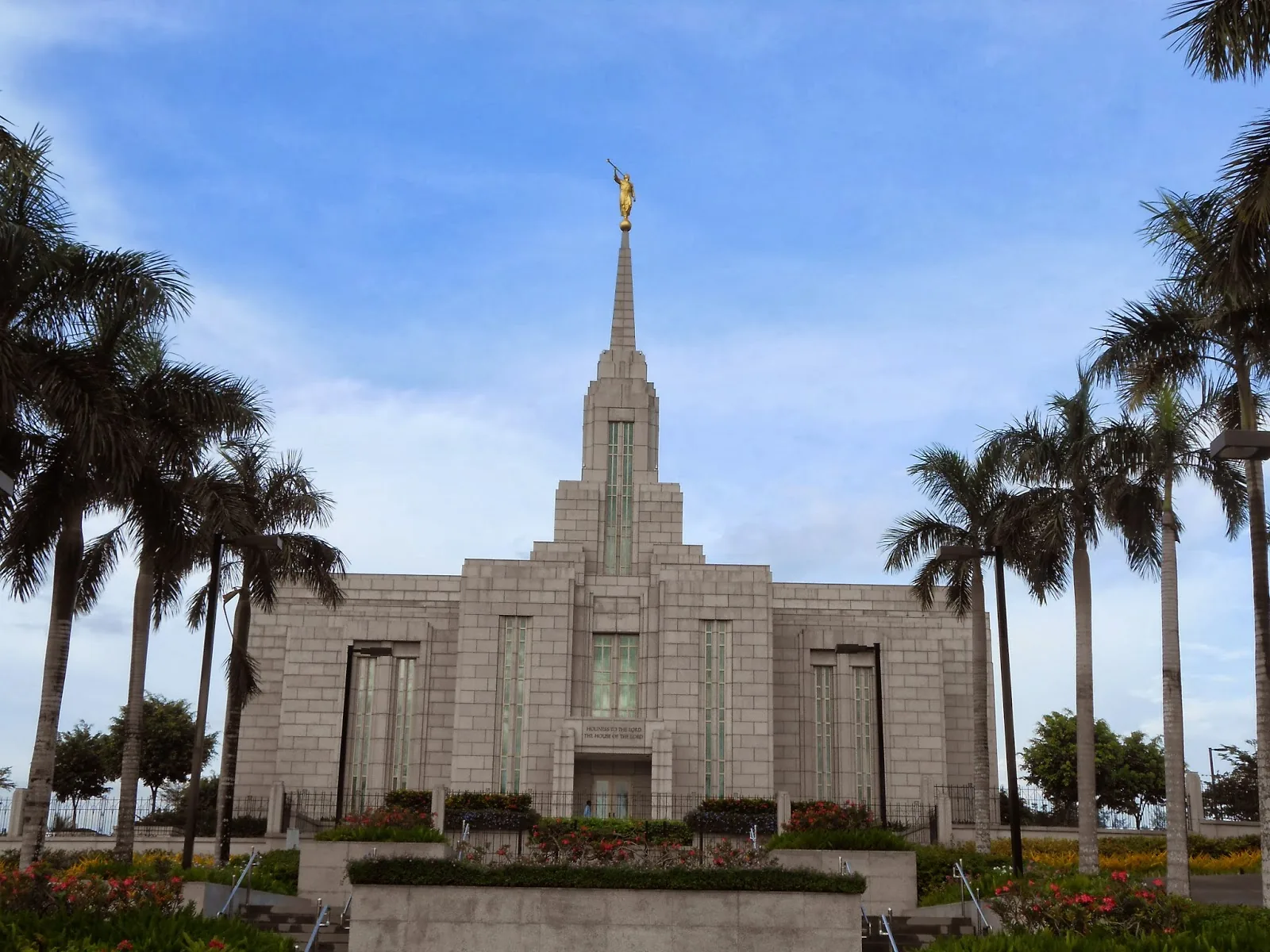 宿务Cebu City Philippines Temple指南：圣殿内部、场地与一般礼拜设施的区别的正文配图1