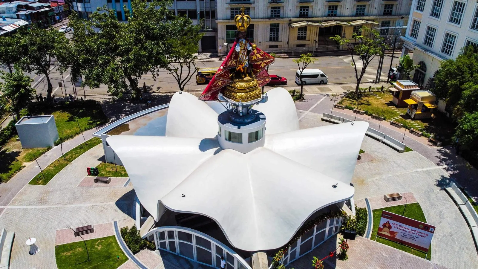 宿务Carbon的Senior Citizens’ Park与Santo Niño Chapel:礼拜堂与屋顶雕像