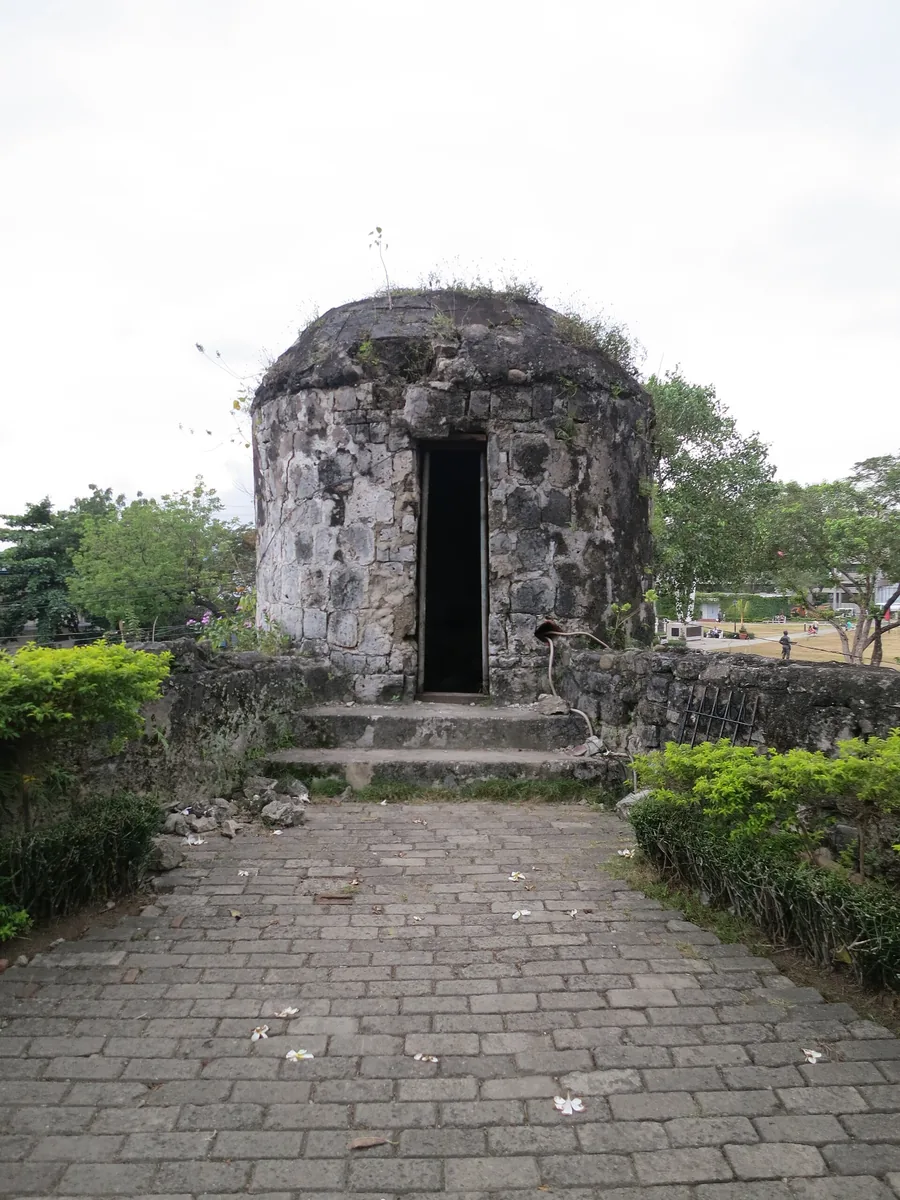 宿务圣佩德罗堡的三角形与棱堡:从石墙、城门和大炮读懂防御的正文配图2