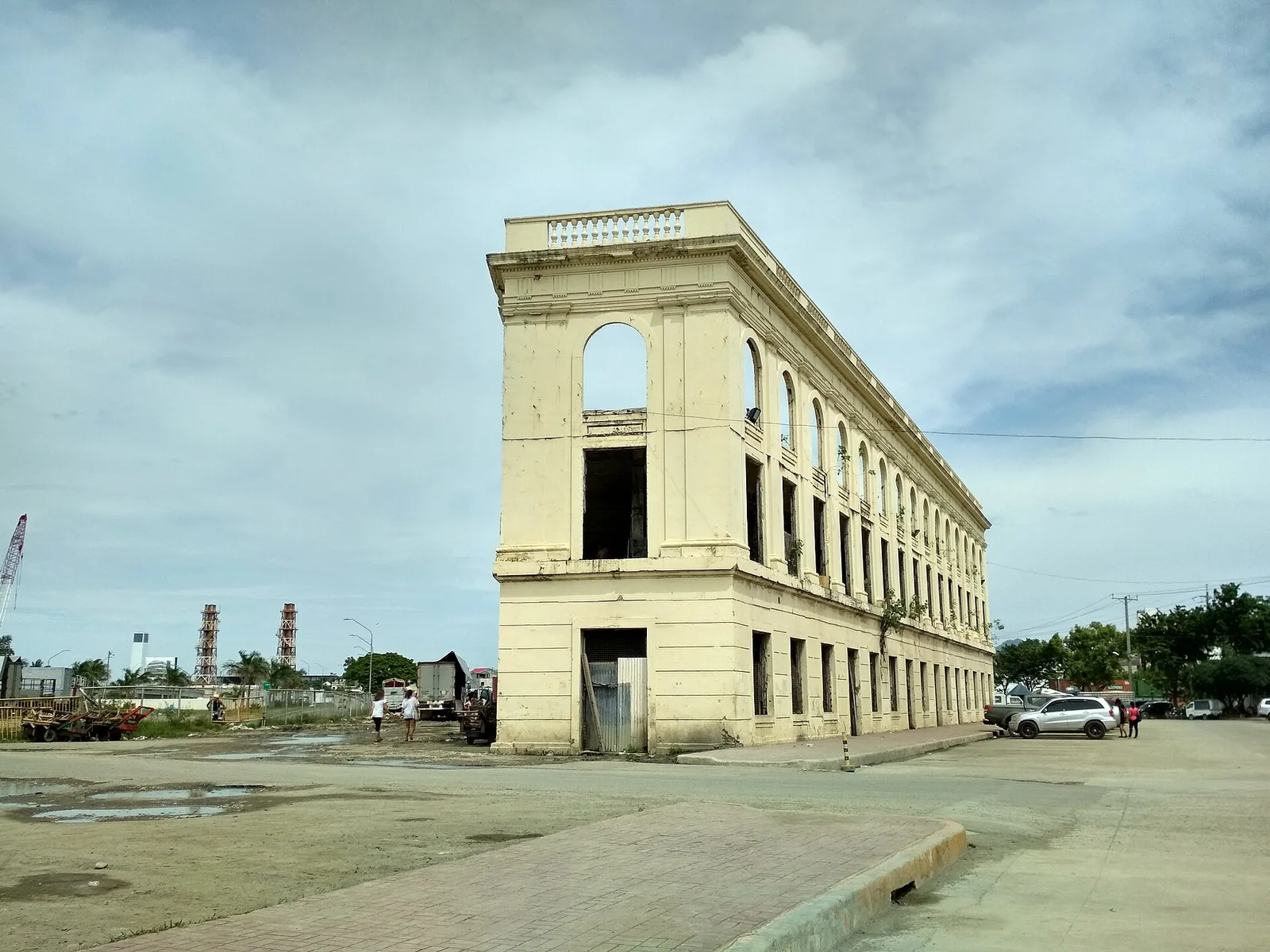 宿务Compañía Marítima Building：原Fernandez Building的来历与外观