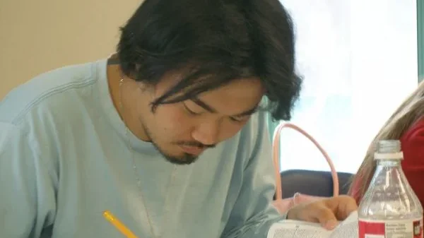 宿务考试课程比较:模考、成绩管理与弱项分析