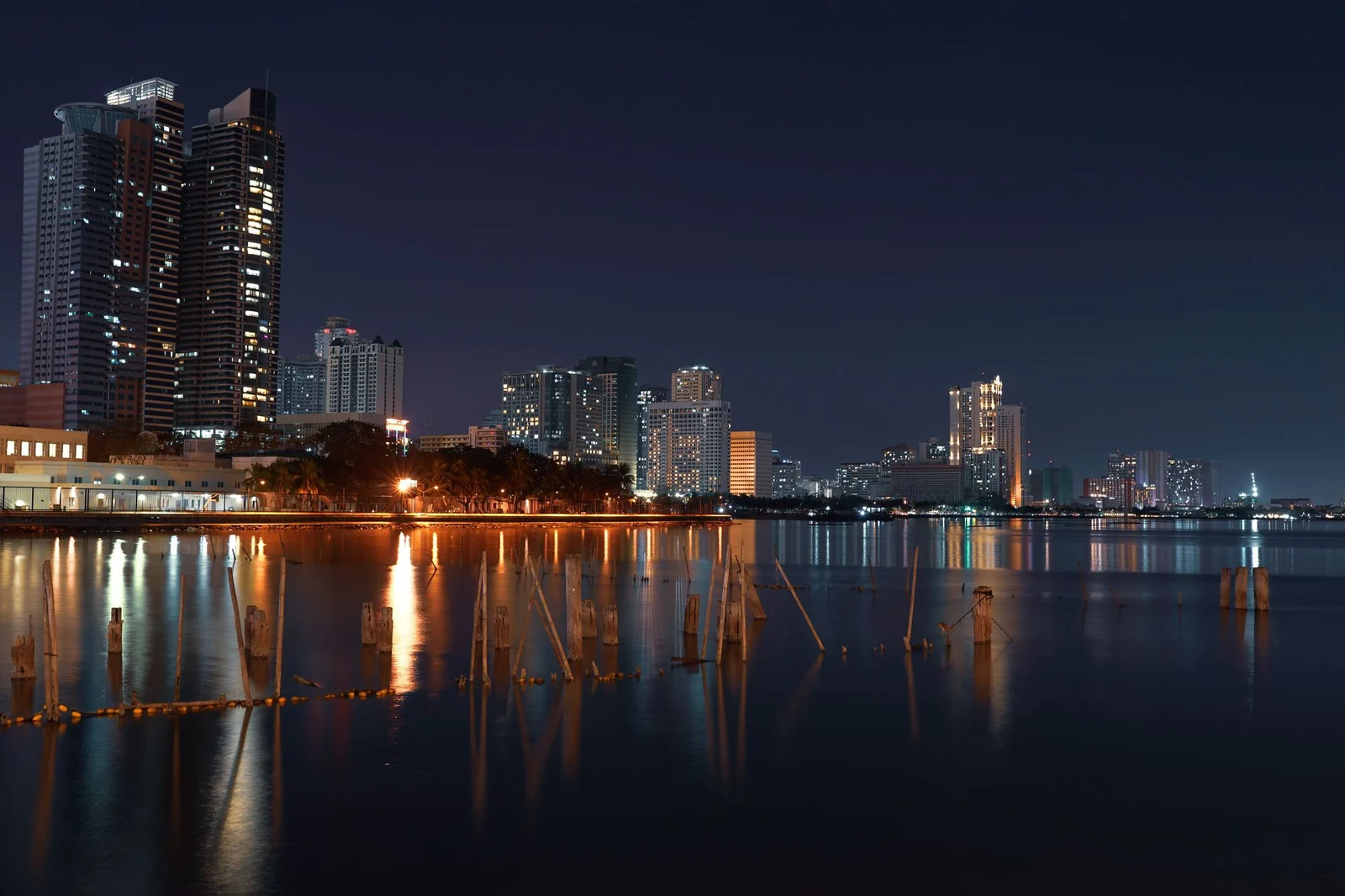 夜间移动相关场景