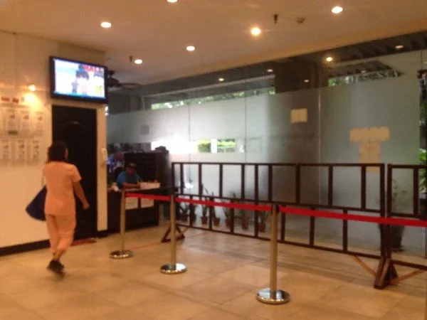 学生在宿务参观博物馆展览