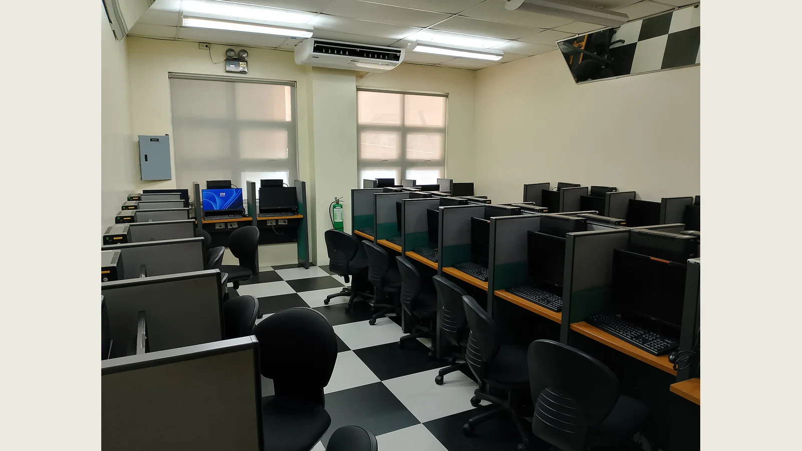 宿务留学每天8节课真的是8小时吗？在校时间与开口时间