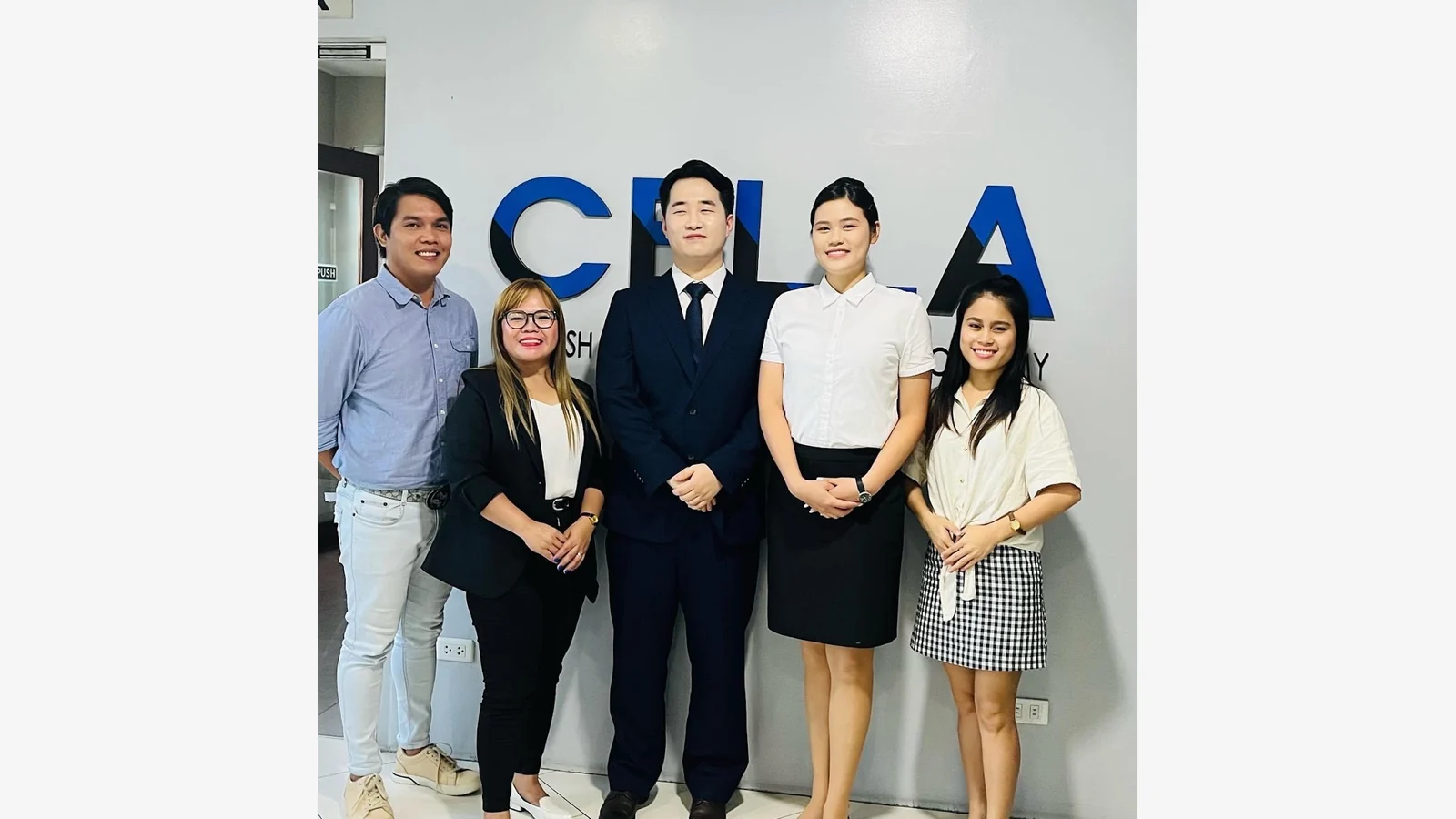 CELLA English Academy官方资料中的订机票前完成这份日程核对