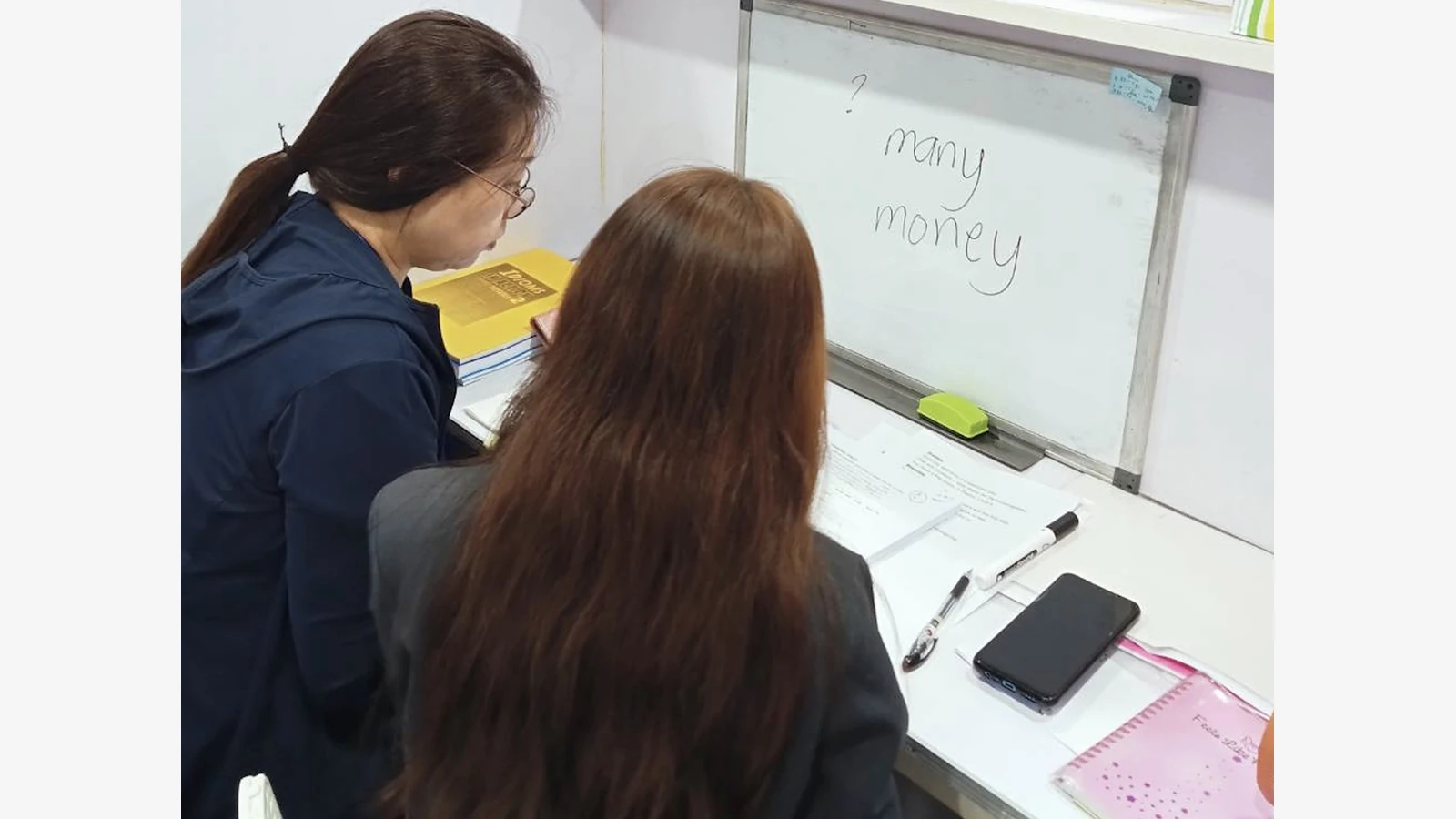 Cebu English School官方资料中的宿舍或房间场景