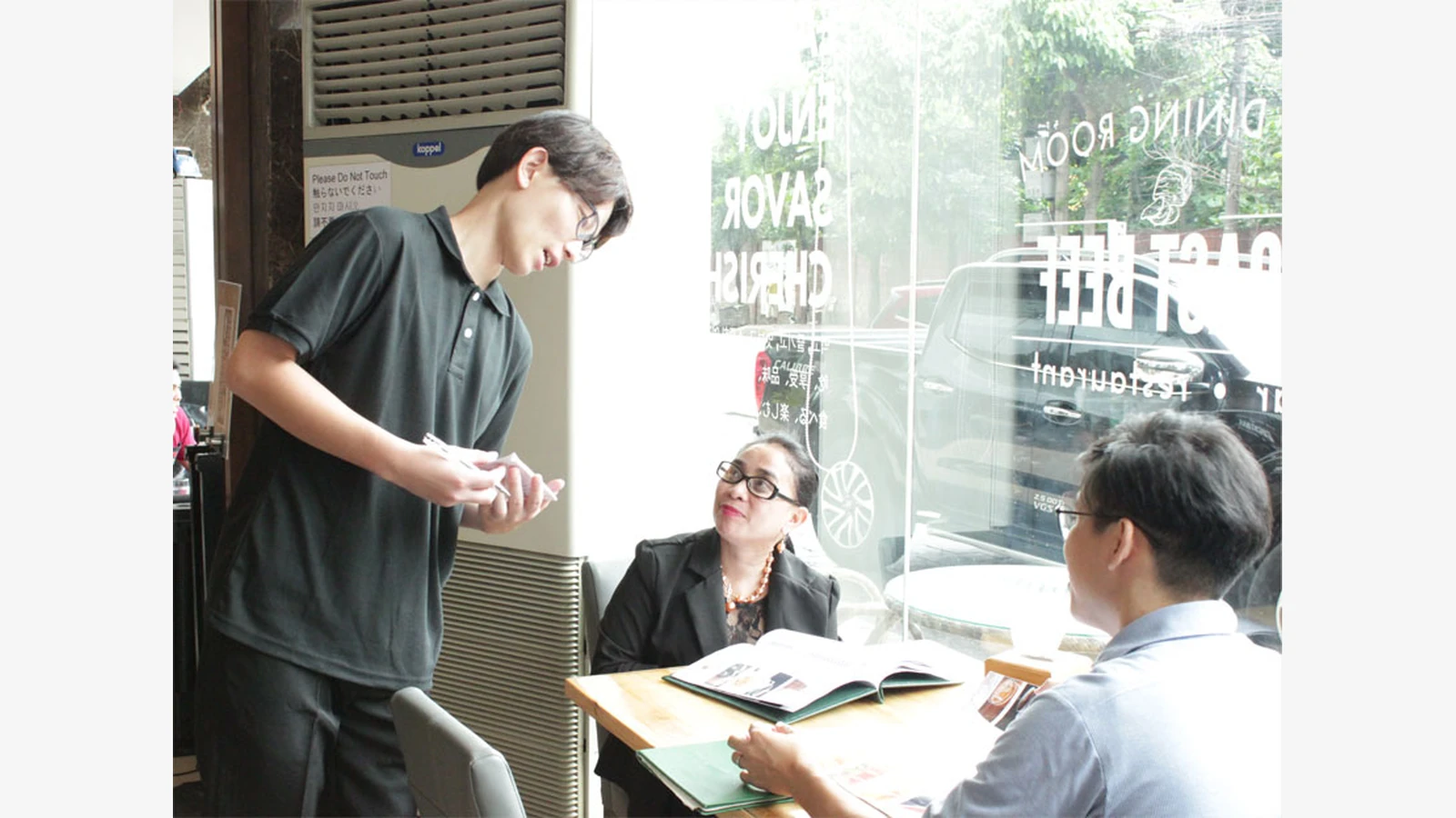 Cebu English School官方资料中的宿舍或房间场景