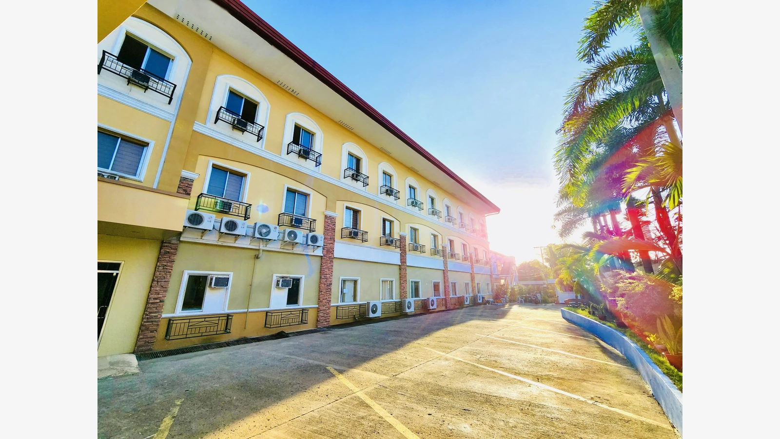 BTES English Academy官方资料中的学校建筑与通学目的地
