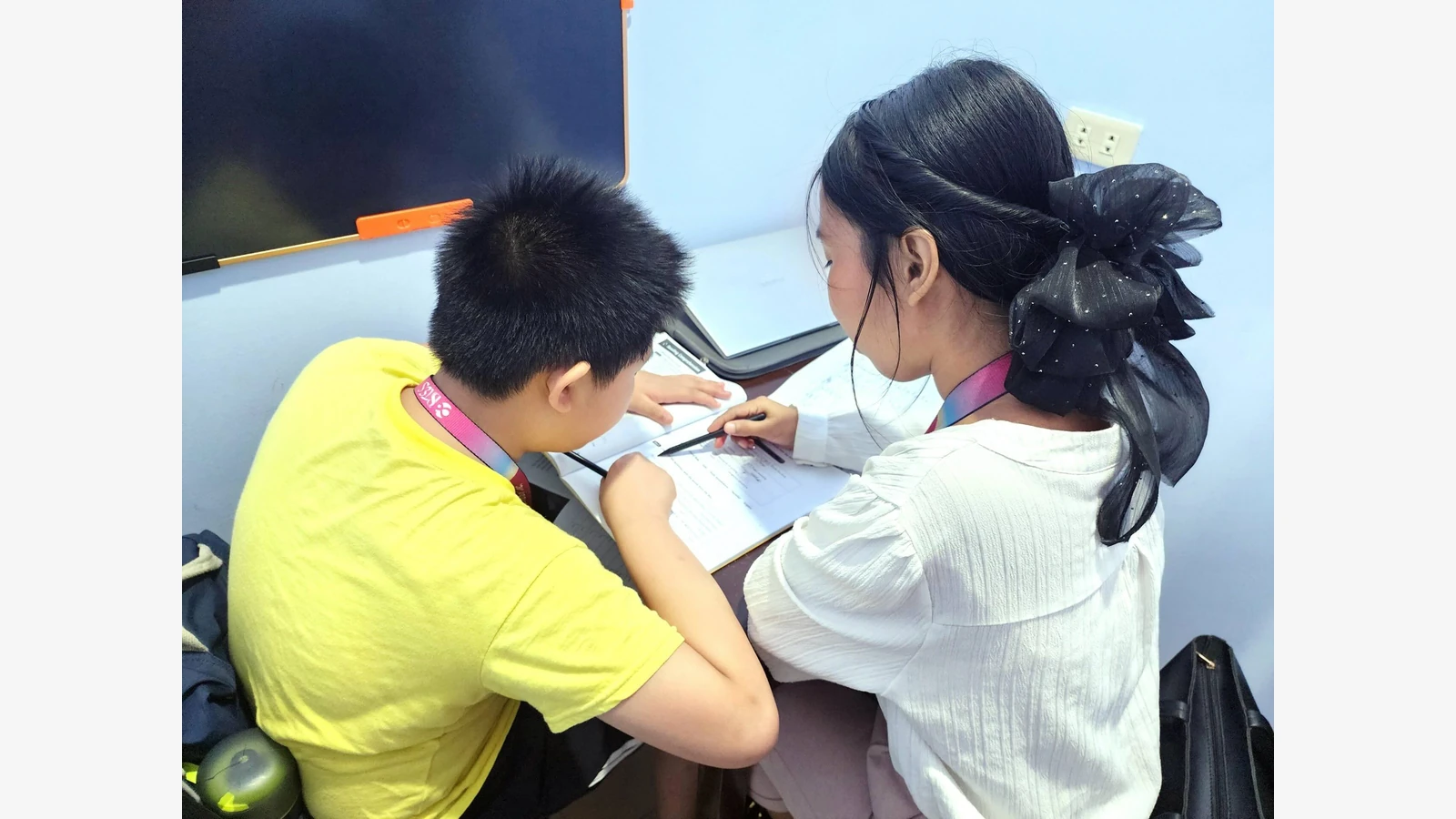BTES English Academy身体不适时:学生窗口与紧急联络