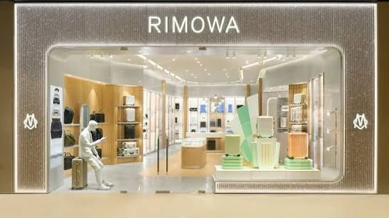 宿务NUSTAR的RIMOWA：登机箱尺寸比较、保修与维修