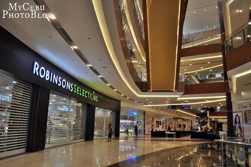 Robinsons Galleria Cebu商场卖场通道