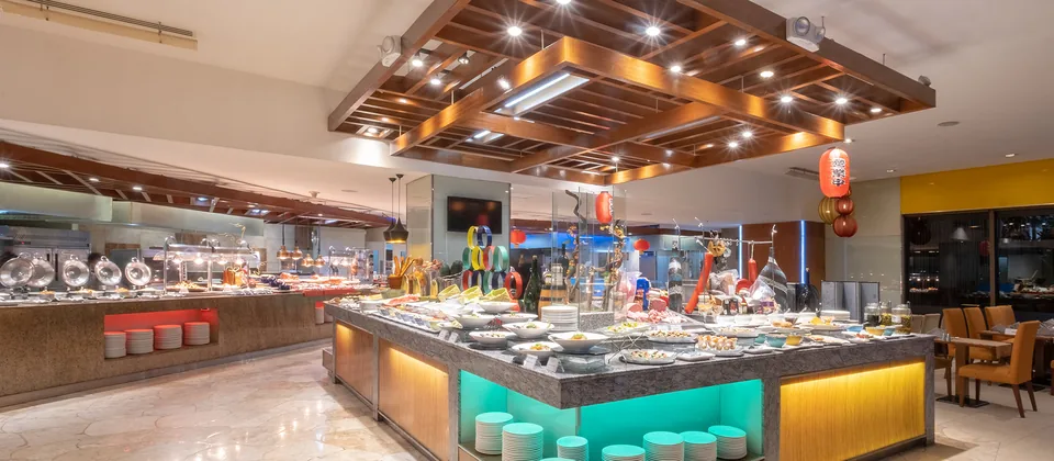 Cafe Marco餐厅与自助餐台