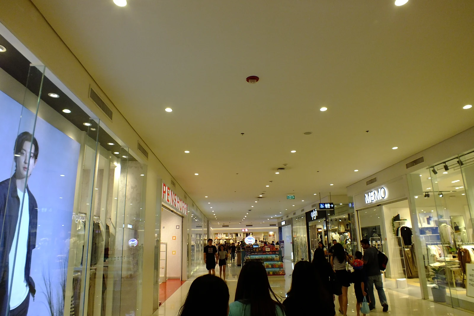 Ayala Malls Central Bloc室内通道