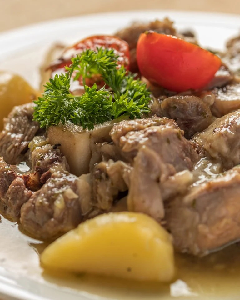 宿务Crossroads的Trattoria da Gianni:意面、分享菜与订位指南:一个人用餐,从主食和饮料做预算