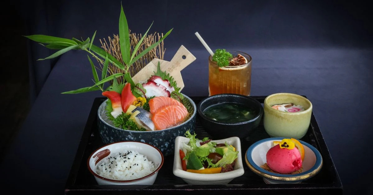 宿务Crossroads的Banri Noodle House:拉面、盖饭、便当与外卖菜单:菜单按面、饭、便当的顺序看