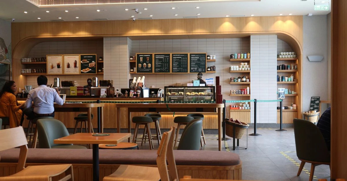 宿务Tightrope Coffee One Paseo:分店限定Mont Blanc与咖啡点单方法:餐点和外带在定好饮品后再搭配